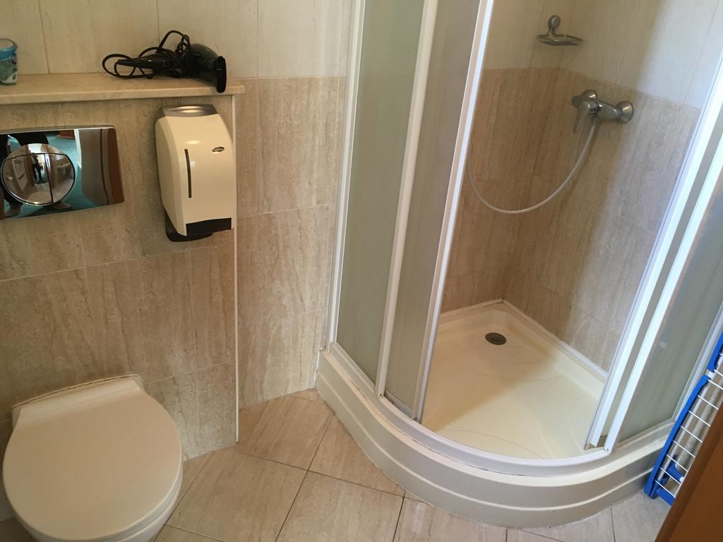Apartman Darmon Piest'any Exterior foto